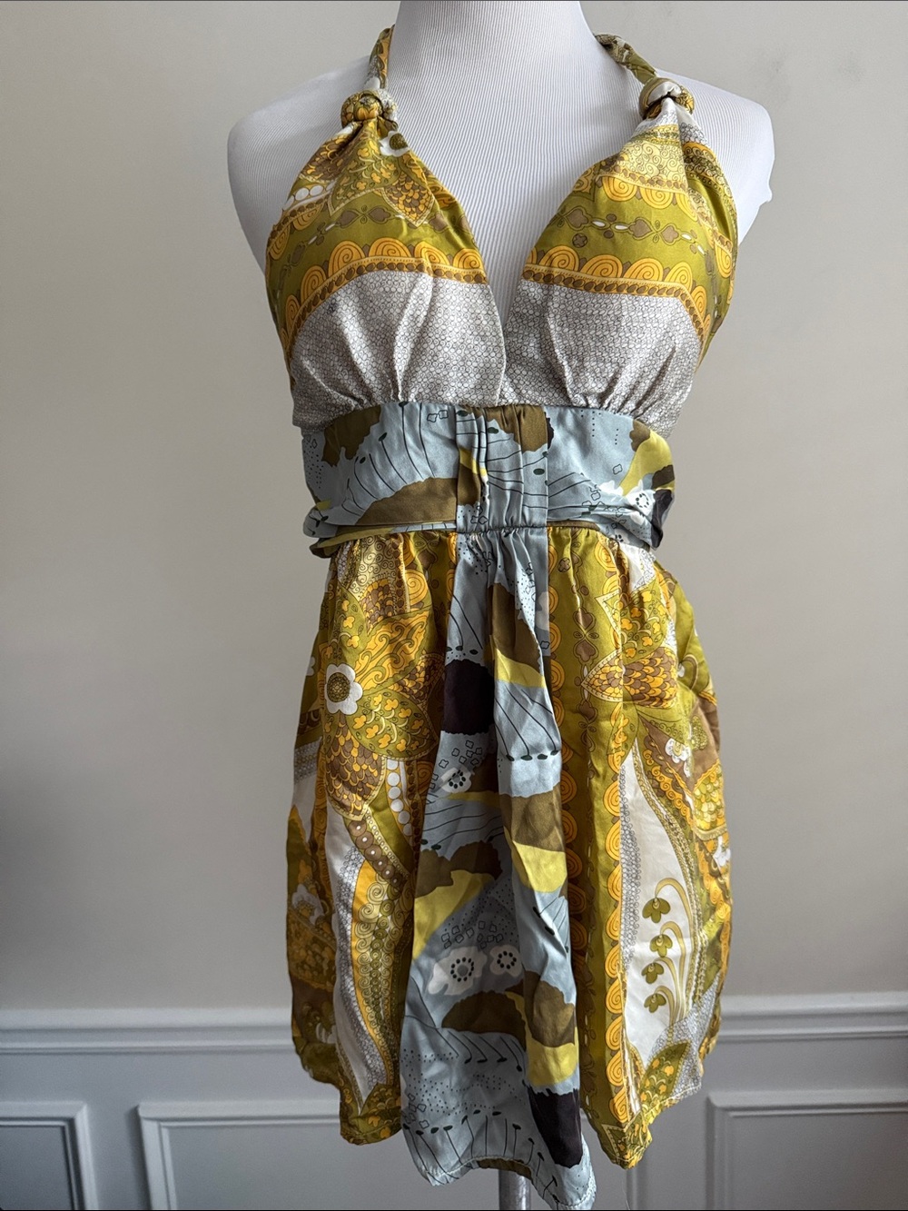 Single Vintage silk mixed media Print 100% Silk Cami Top halter neck y2k M